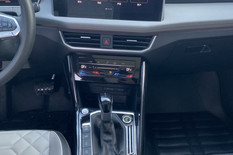 Used Volkswagen Tayron 2024 300TSI Two-Wheel-Drive Luxury Plus Advanced Version