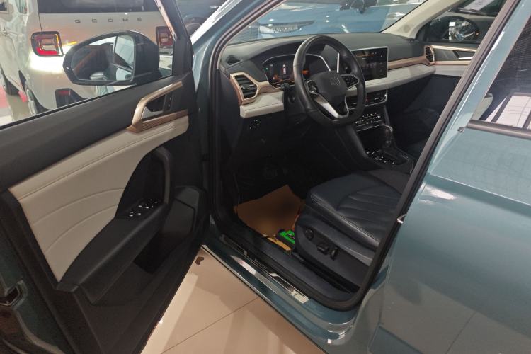 Used Volkswagen Tharu 2023 300TSI Two-Wheel-Drive Moonlight Edition