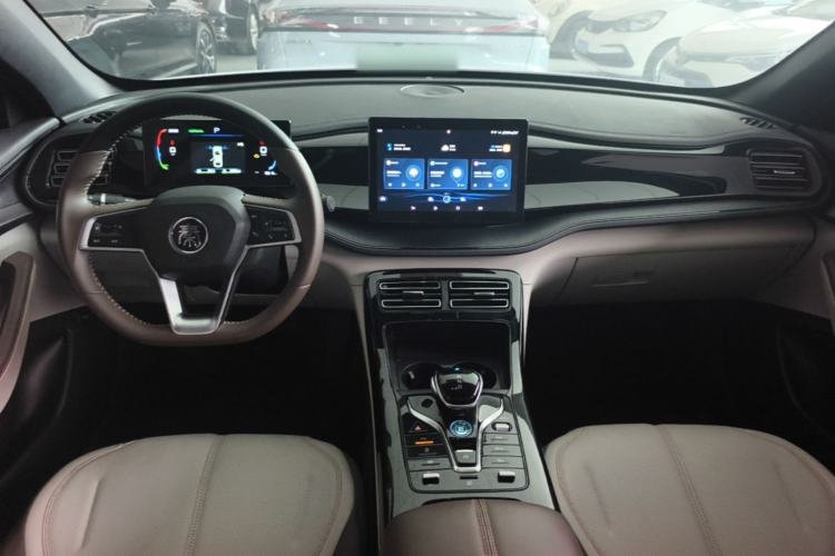 Used BYD Qin PLUS 2024 HONOR Edition DM-i 55KM Leading Model