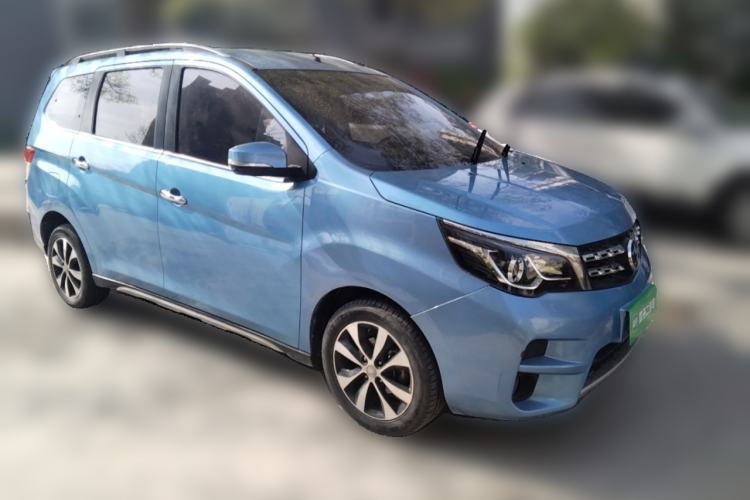 Used Venucia M50V 2017 1.6L XL CVT Luxury Edition
