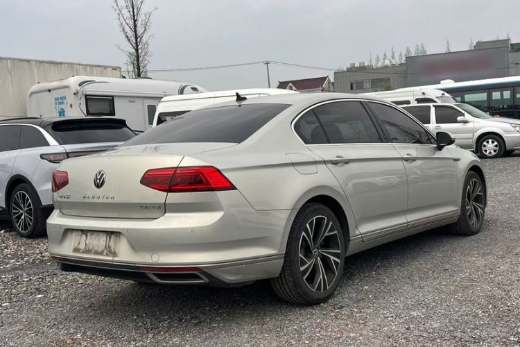 Used Volkswagen Magotan 2020 330TSI DSG Luxury Edition Exterior 4