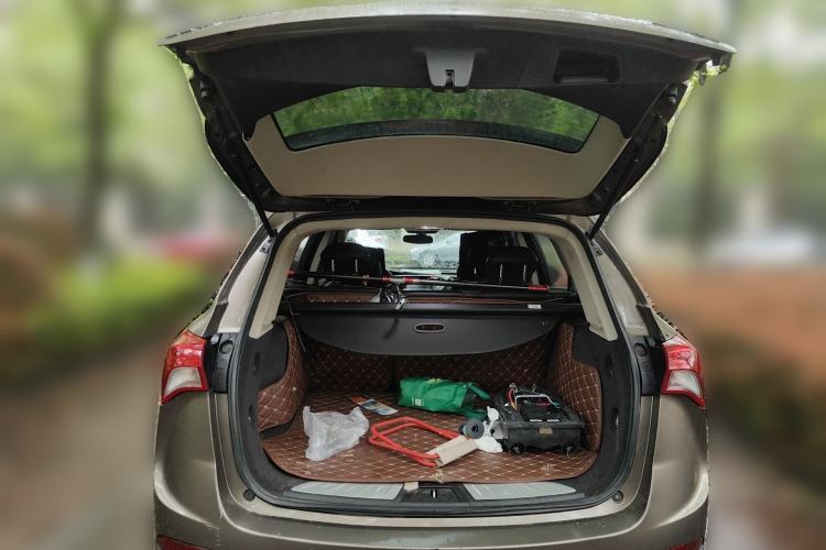 Used Buick Envision 2018 20T Two-Wheel-Drive Leading Model Trunk