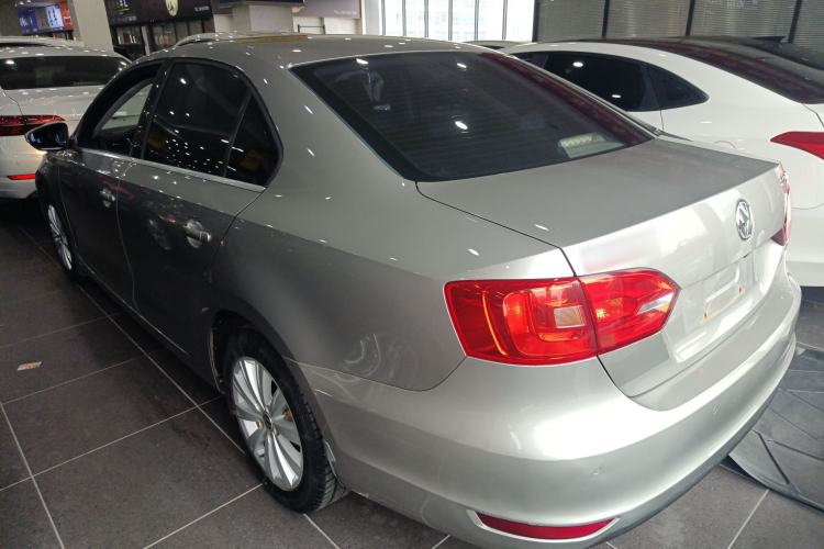 Used Volkswagen Sagitar 2014 Revised Version 1.6L Automatic Comfort Edition Exterior 2