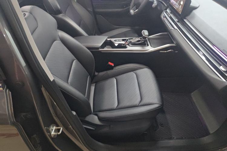 Used Geely Auto Emgrand 2022 4th Generation 1.5L CVT Luxury Model