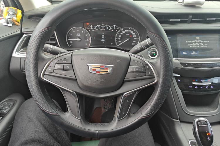 Used Cadillac XT5 2018 25T Luxury Model