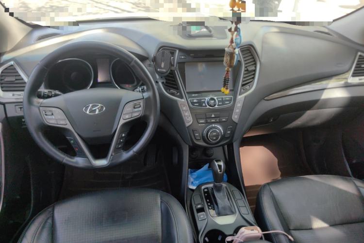 Used Hyundai Santa Fe 2013 Revised Version 2.4L Automatic All-Wheel Drive Smart Type