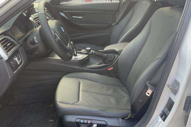 Used BMW 3 Series 2017 320Li Fashion Model Left Front Seat