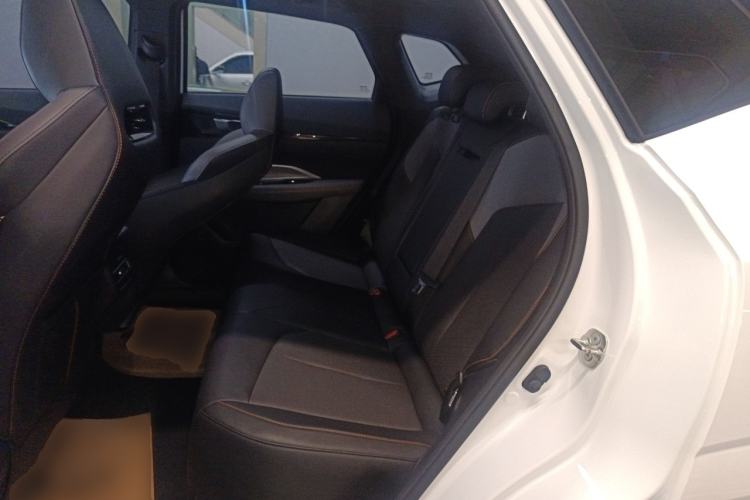 Used CHANGAN OSHAN Z6 New Energy 2022 Blue Whale iDD 150KM Flagship PLUS Smart Parking Edition Left Rear Seat