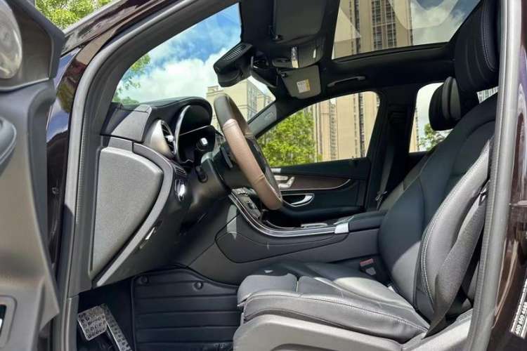 Used Mercedes-Benz GLC 2020 Facelift GLC 300 L 4MATIC Dynamic Edition