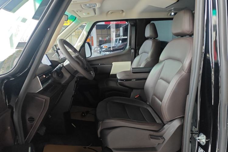 Used Farizon Geely Xingfu Hao 2024 Hovey Edition 66.57 kWh (Full Vehicle Version) 7 Seats Left Front Seat