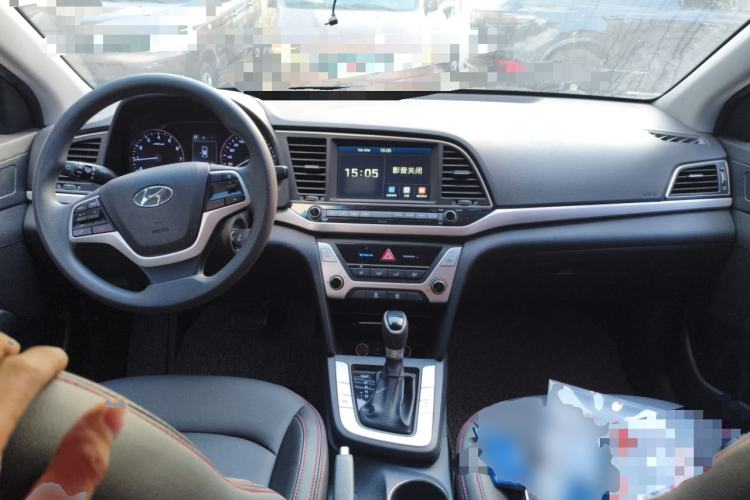 Used Hyundai Elantra (6th Generation / Lingdong) 2016 1.6L Automatic ZhiXuan – Elite Version Center Console
