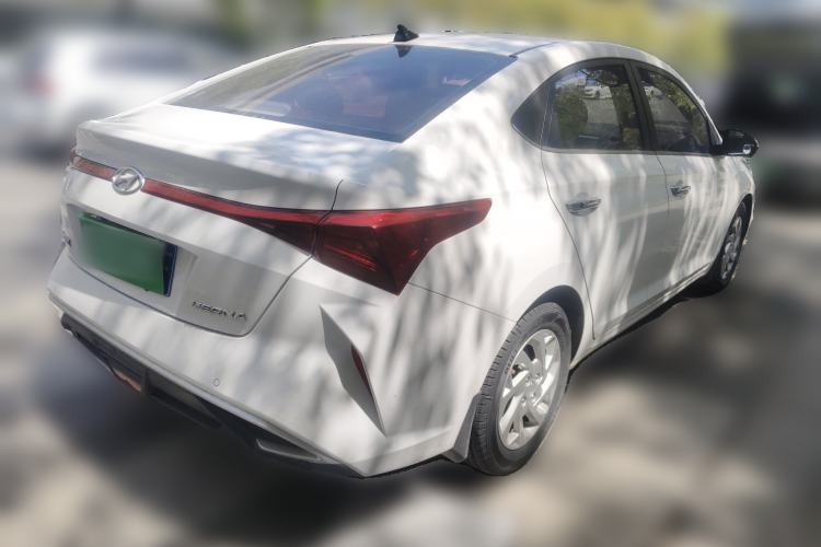 Used Hyundai Verna (new generation) 2020 1.4L Manual GLS Cool Edition Rear Right 45 Deg
