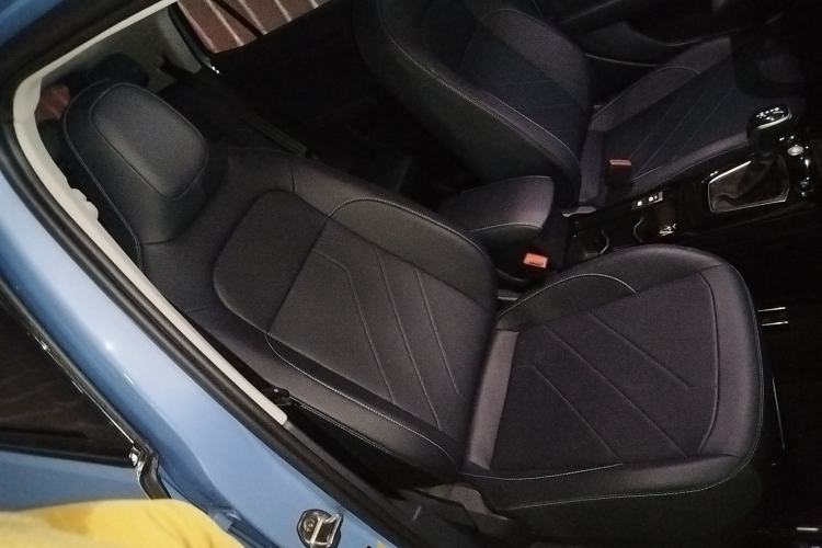 Used Volkswagen Tharu 2025 NewRui 300TSI Prestige Edition
