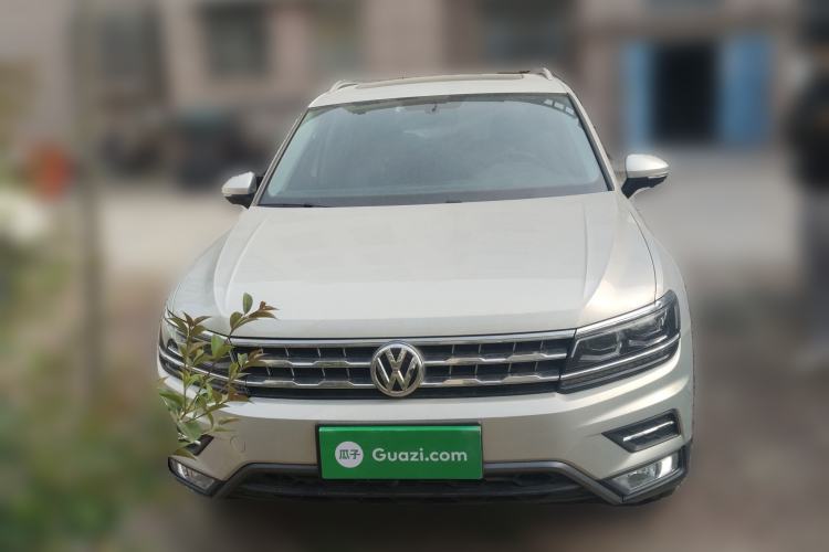 Used Volkswagen Tiguan L 2018 380TSI Automatic All-Wheel Drive Luxury Edition
