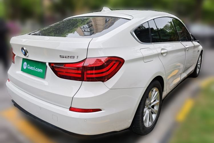 Used BMW 5 Series GT 2014 528i Leading Model Rear Right 45 Deg