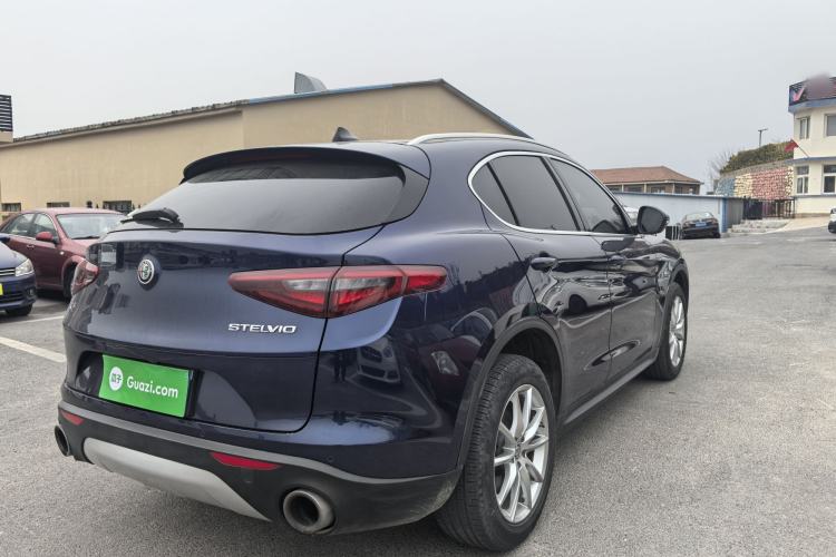 Used Alfa Romeo Stelvio 2017 2.0T 200HP Luxury Edition
