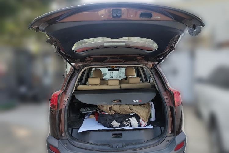 Used Toyota RAV4 2013 2.0L CVT Two-Wheel Drive Urban Edition