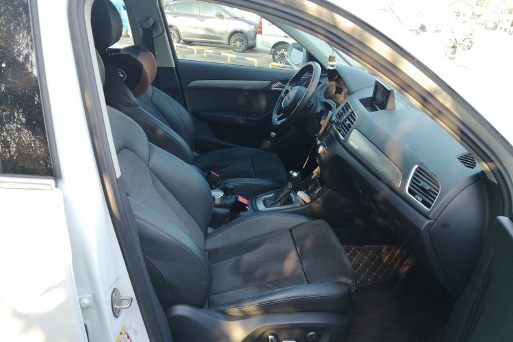 Used Audi Q3 2016 40 TFSI quattro all-wheel drive style model