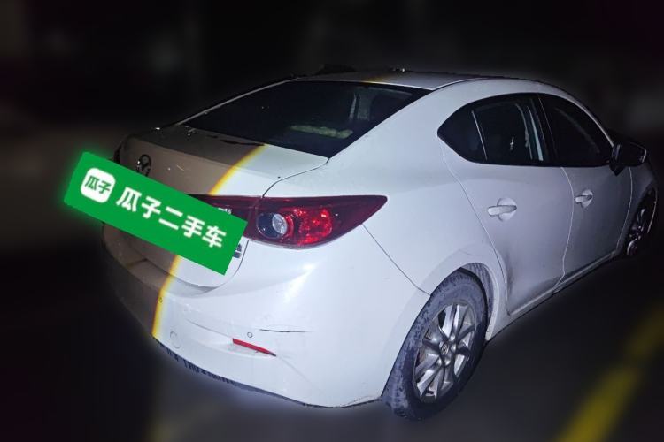 Used Mazda Mazda 3 Axela 2016 Sedan 1.5L Automatic Luxury Model
