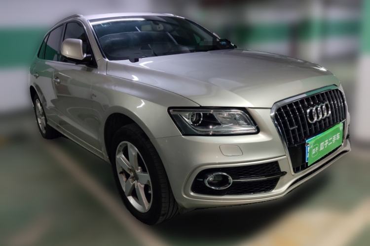 Used Audi Q5 2017 Plus 40 TFSI Ambition Model
