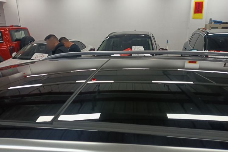 Used Volkswagen Tiguan L 2024 Outstanding Model 330TSI Automatic Two-Wheel Drive R-Line Dragon Glory Edition Roof