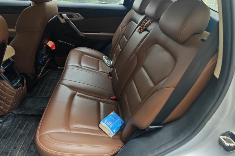 Used Geely Auto Emgrand X7 Sport 2016 1.8TD Automatic ZhiZun Version
