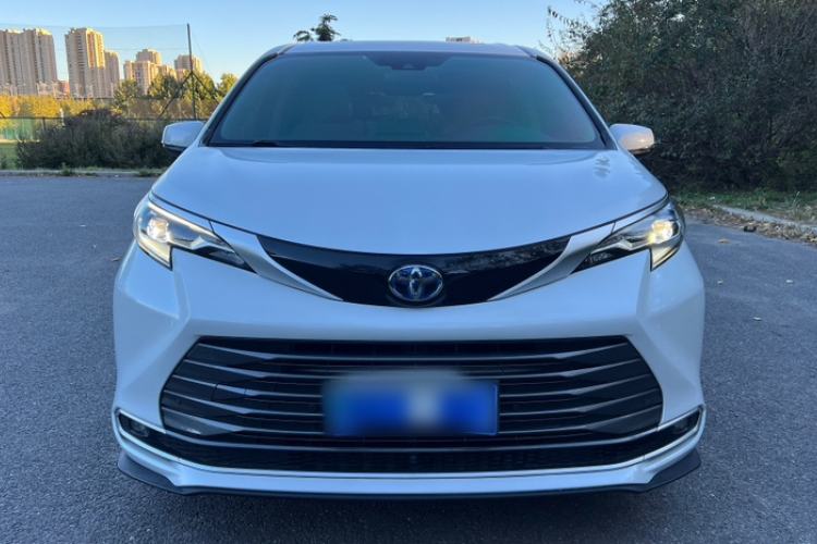 Used Toyota Sienna 2021 2.5L Hybrid Ultimate Edition
