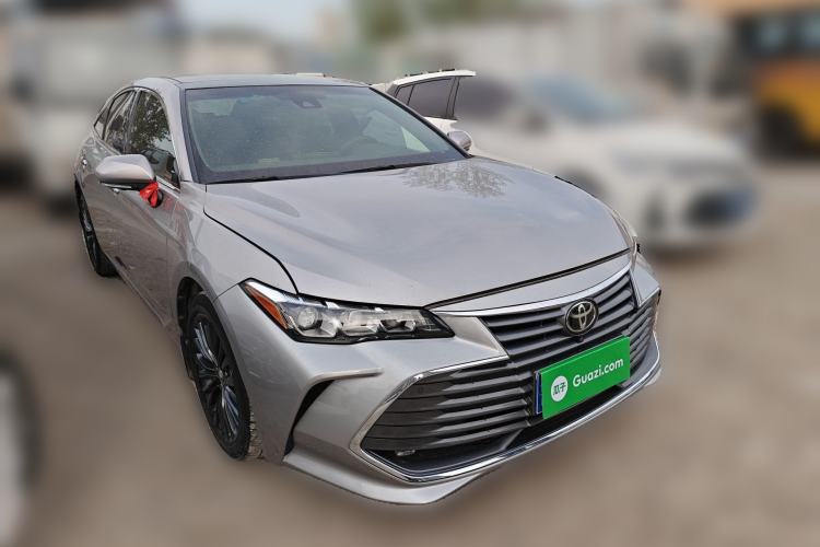 Used Toyota Avalon 2019 2.5L Touring Premium Version China VI Standard Front Right 45 Deg