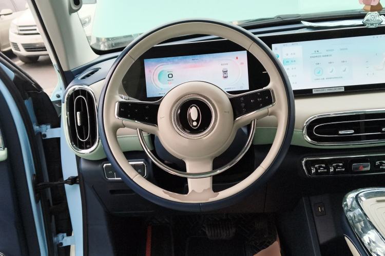 Used ORA Ballet Cat 2022 401 km Nutcracker Edition
