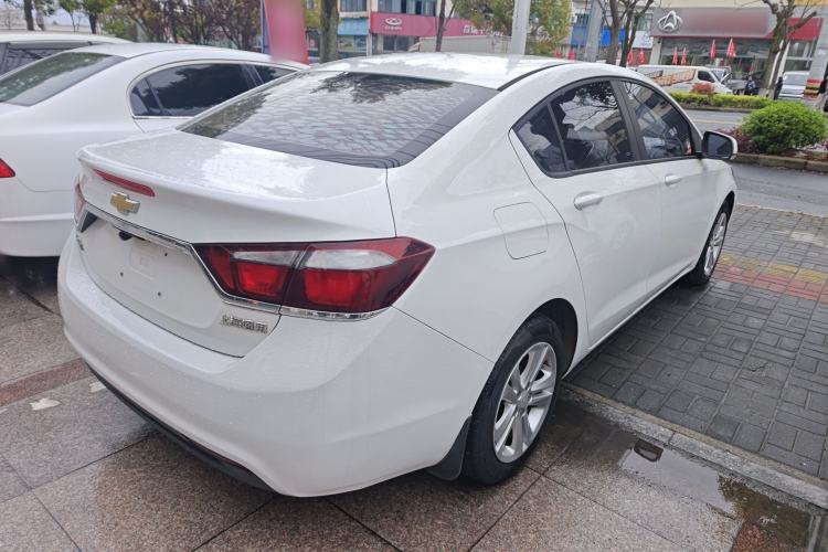 Used Chevrolet Cruze 2015 1.5L Automatic Fashion Navigation Edition
