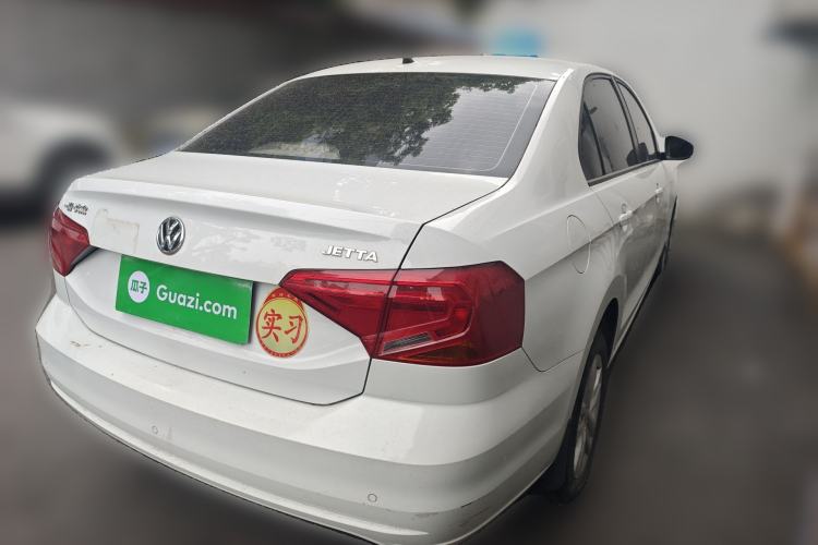 Used Volkswagen Jetta 2019 Dream Edition 1.4L Manual Fashion Version Rear Right 45 Deg