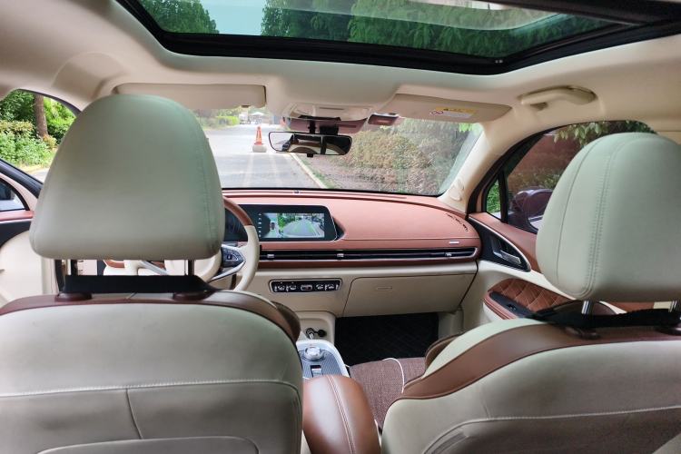 Used ORA Good Cat 2021 400km Standard Range Venus Edition Lithium-Ion Battery Headliner