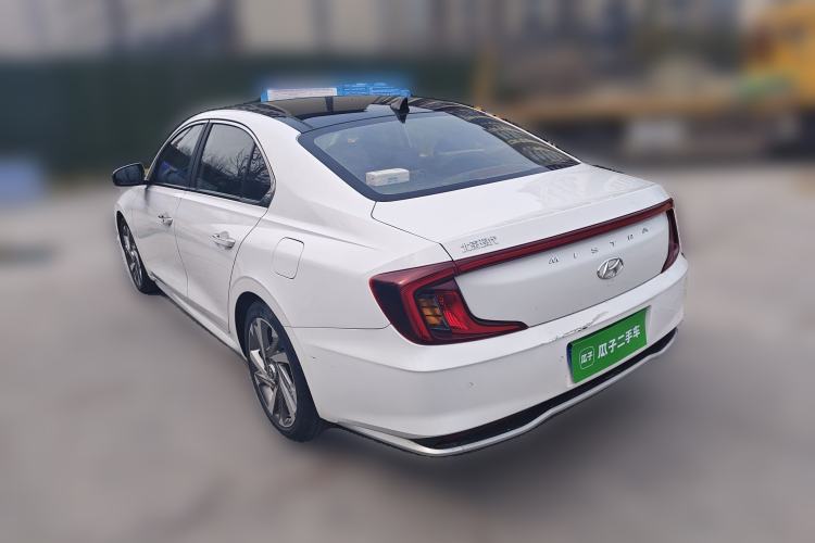 Used Hyundai Mistra 2021 1.8L CVT LUX Premium Edition Rear Left 45 Deg