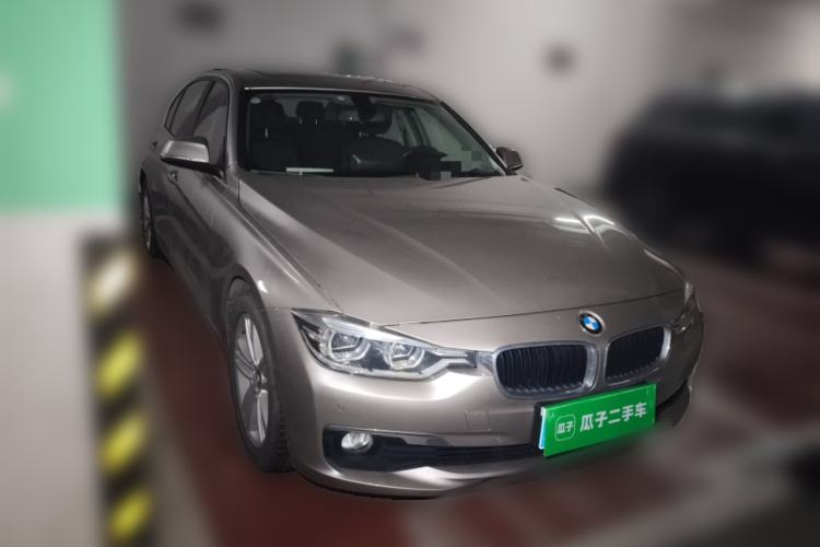 Used BMW 3 Series 2016 320Li Ambition Model Front Right 45 Deg