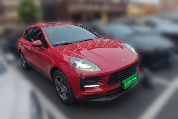 Used Porsche Macan 2020 Macan 2.0T Front Right 45 Deg