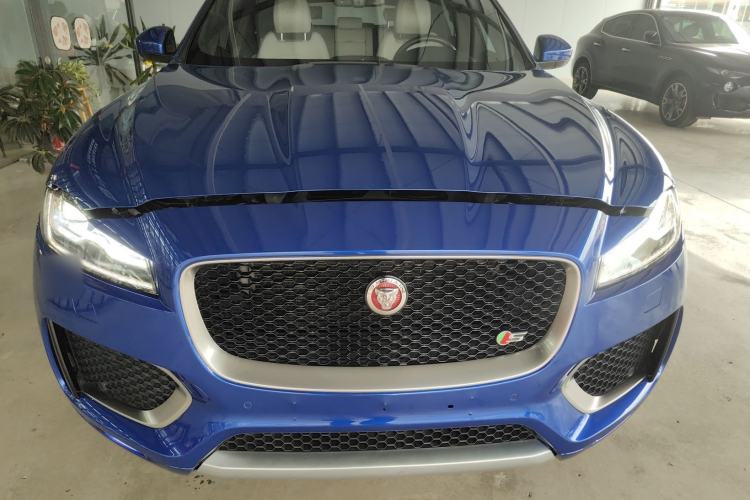 Used Jaguar F-PACE 2016 3.0 SC Four-Wheel Drive S High-Performance Edition Front
