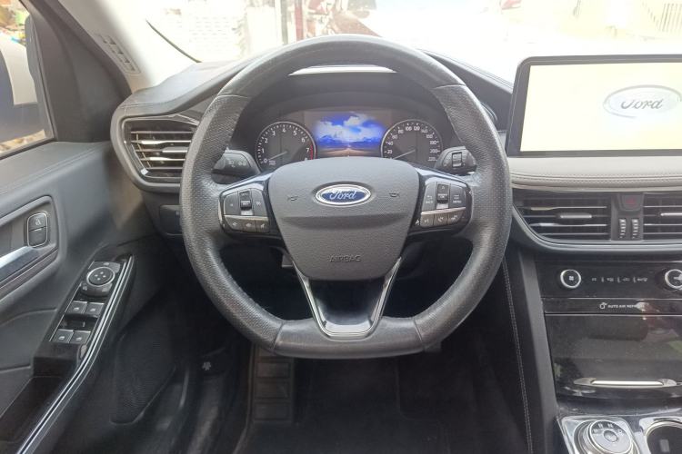 Used Ford Escape 2020 EcoBoost 245 Two-Wheel-Drive Titanium Edition
