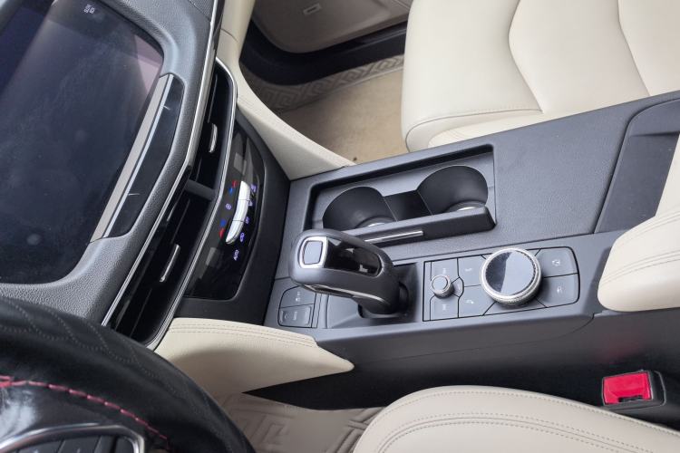 Used Cadillac CT6 2019 28T Fashion Edition Audio And AC Panel