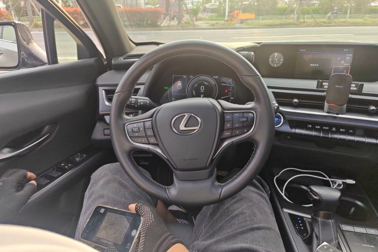 Used Lexus UX 2020 260h Explore & Adventure Edition