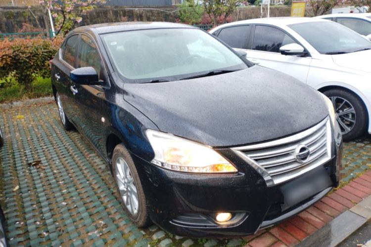 Used Nissan Sylphy 2012 1.6 XL Manual Luxury Edition Front Right 45 Deg