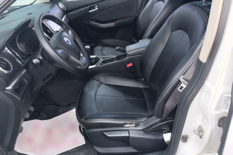 Used Venucia T70 2016 1.6L Manual Ruixing Edition Left Front Seat