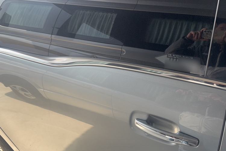 Used Buick GL8 2023 Facelifted Land Cruiser Executive Luxury Version