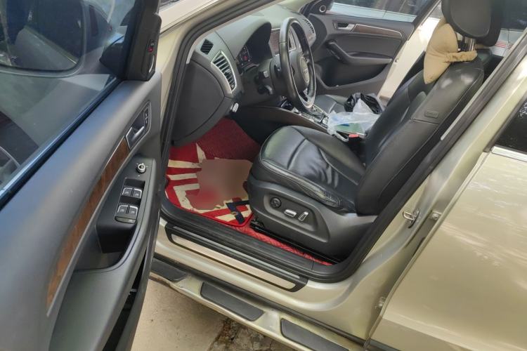 Used Audi Q5 2015 40 TFSI Comfort Model Driver Seat