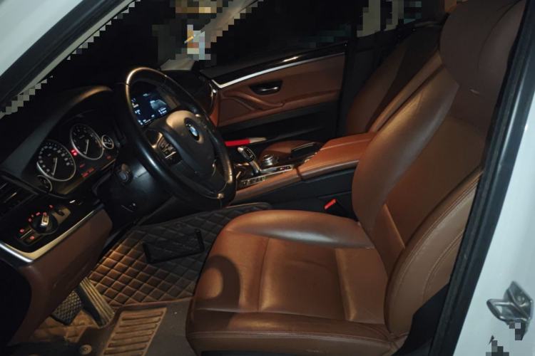 Used BMW 5 Series 2014 528Li Leading Model
