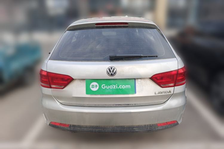 Used Volkswagen Gran Lavida 2014 1.6L Automatic Sport Edition
