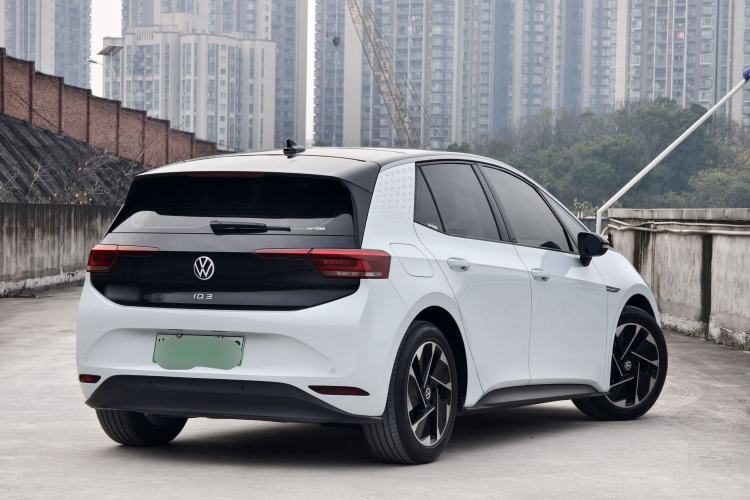 Used Volkswagen ID.3 2022 Active Pure Intelligent Enjoyment Edition
