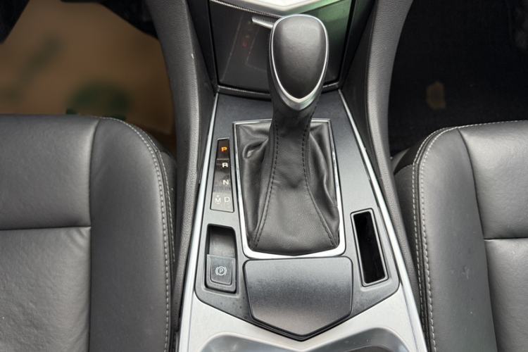 Used Cadillac SRX 2015 3.0L Comfort Version
