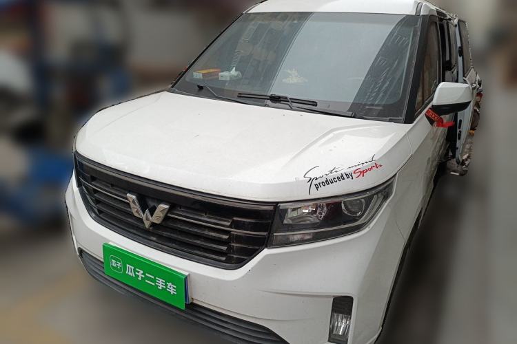 Used Wuling Zhengcheng 2021 1.5T Manual Luxury Commercial Vehicle