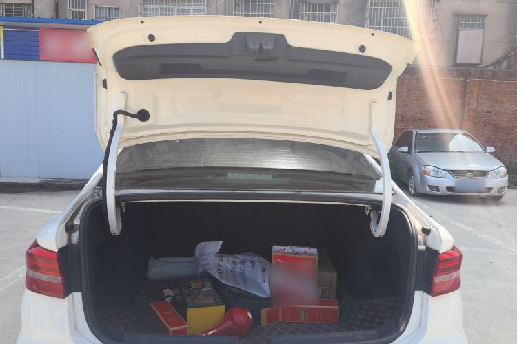 Used Volkswagen Lavida Pure Electric 2019 Enjoyment Edition Trunk