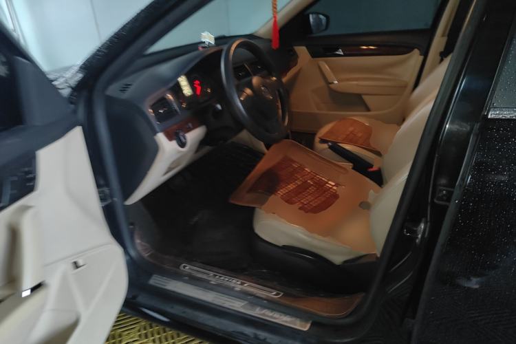 Used Volkswagen Lavida 2013 Restyled Classic 1.6L Automatic Comfort Edition Left Front Seat